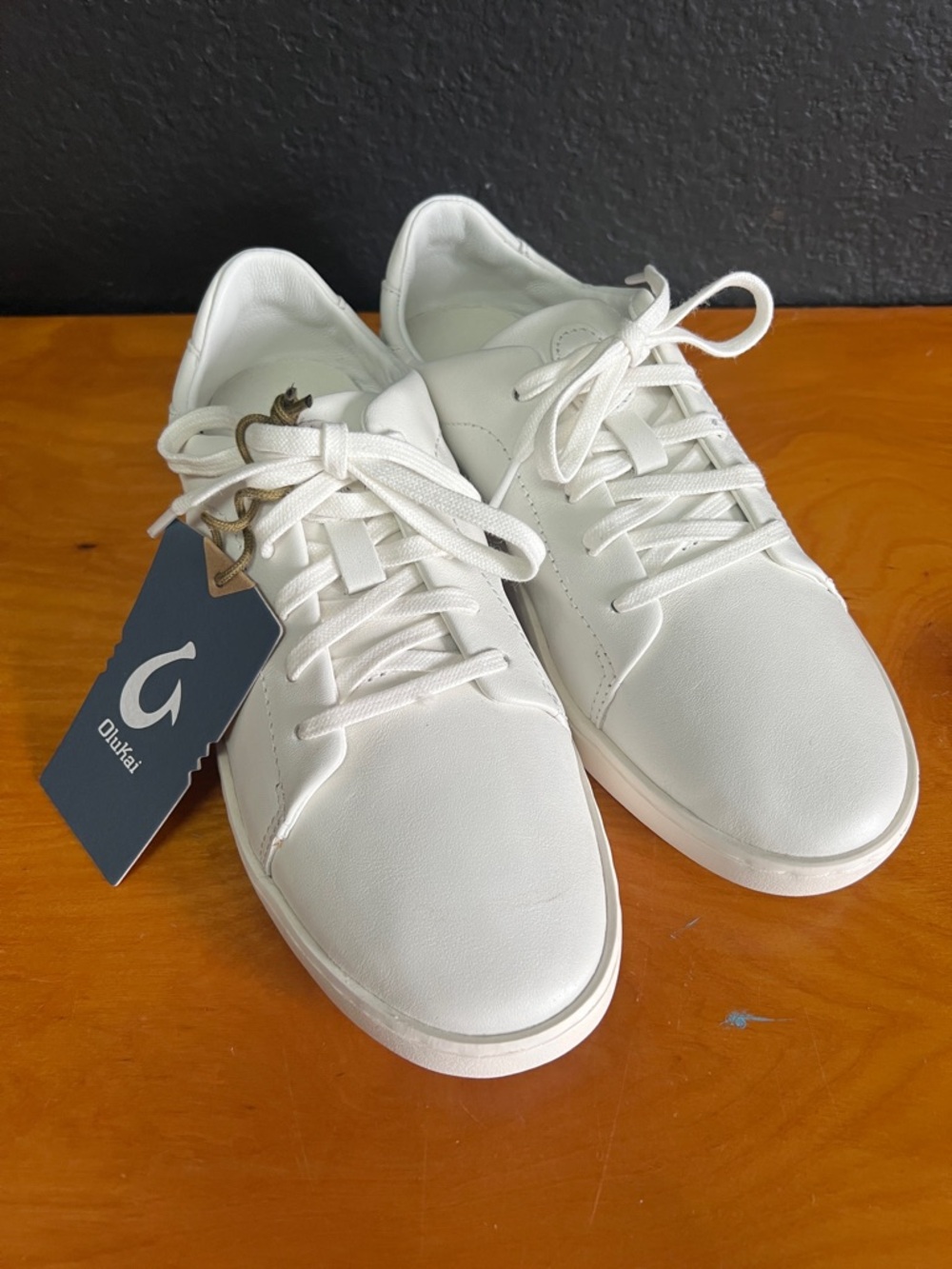 OLUKAI White Low-Top Sneakers
